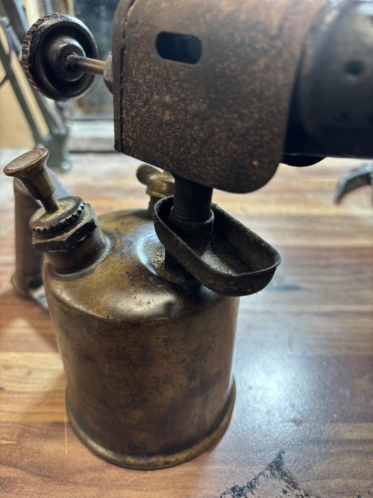 Бензинова горелка (лампа)