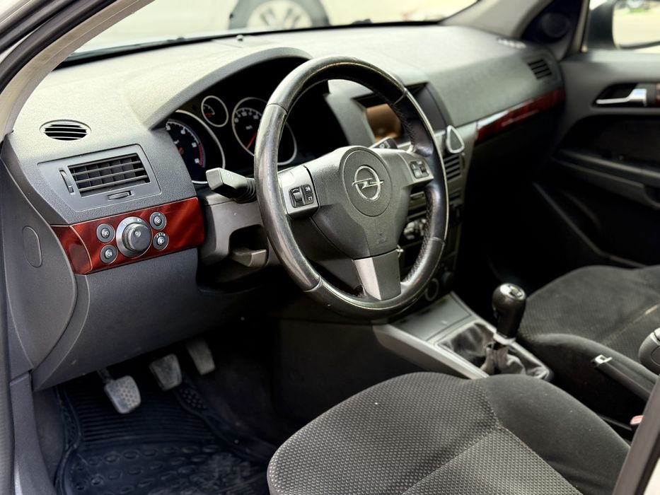 Opel Astra H , Proprietar , Stare Foarte Buna