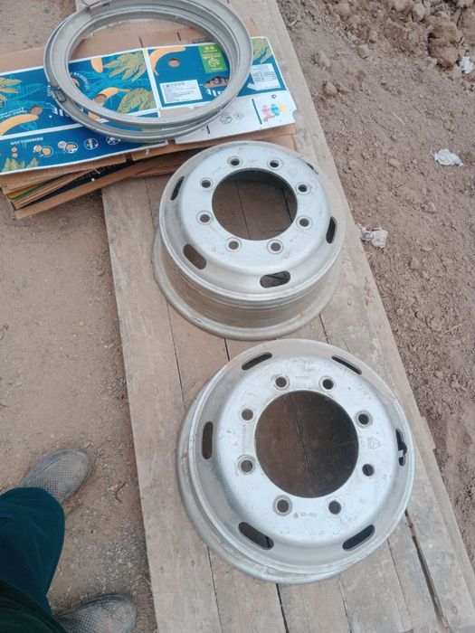 Diska satiladi zilge birge bir tusedi