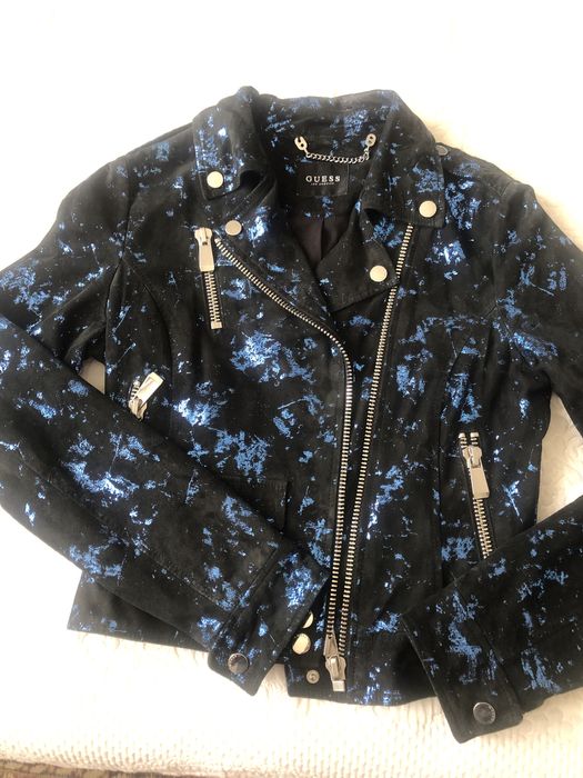 Велурено яке GUESS