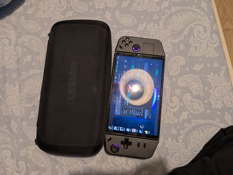 Vand Lenovo Legion Go Z1 16GB Ram