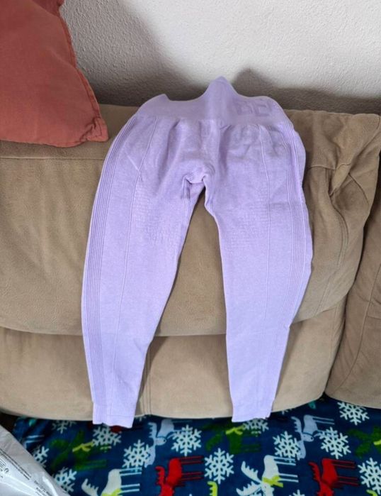 Оформящ безшевен клин