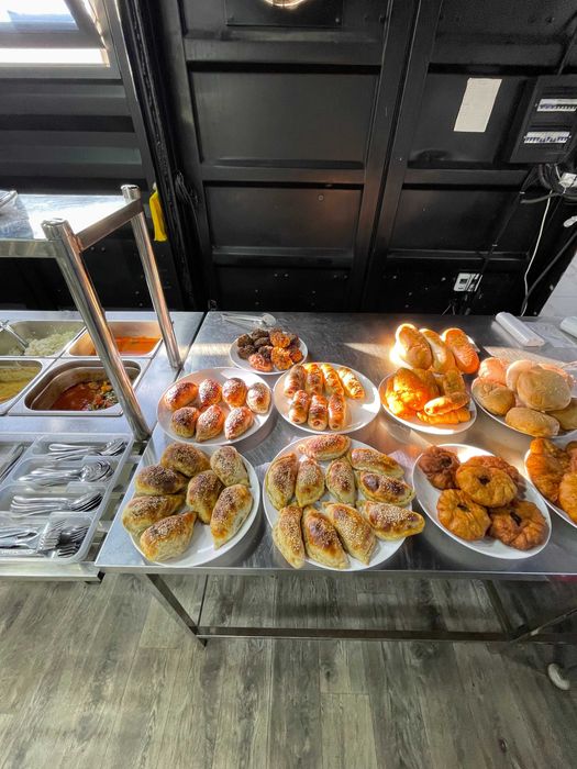 Янги Лидер мехмонхонаси Дустлик метро ёнида халол ва покиза инсонларга