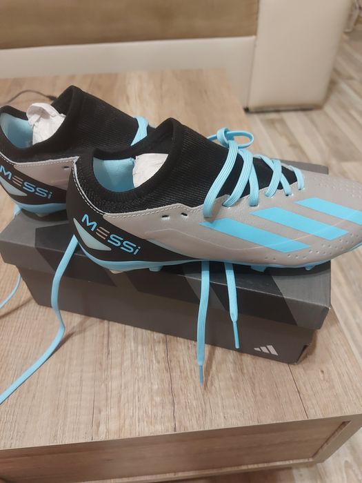 Бутонки чисто нови 38