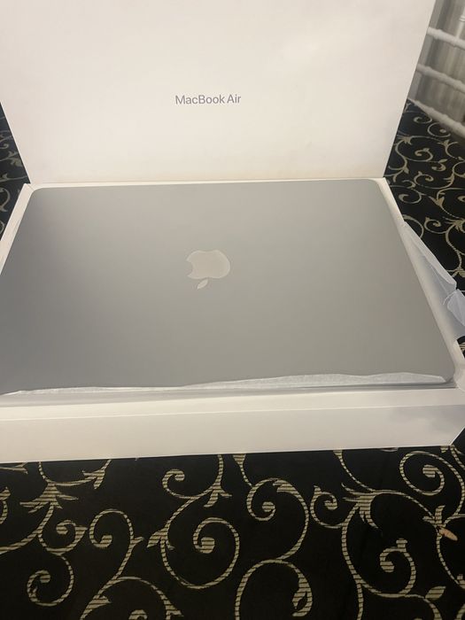 Macbook air 15” M4/10CPU/24Ram/512SSD