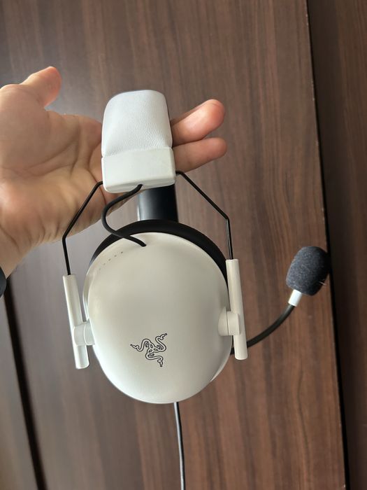 Casti Razer blackshark V2 Alexandru cel Bun • OLX.ro