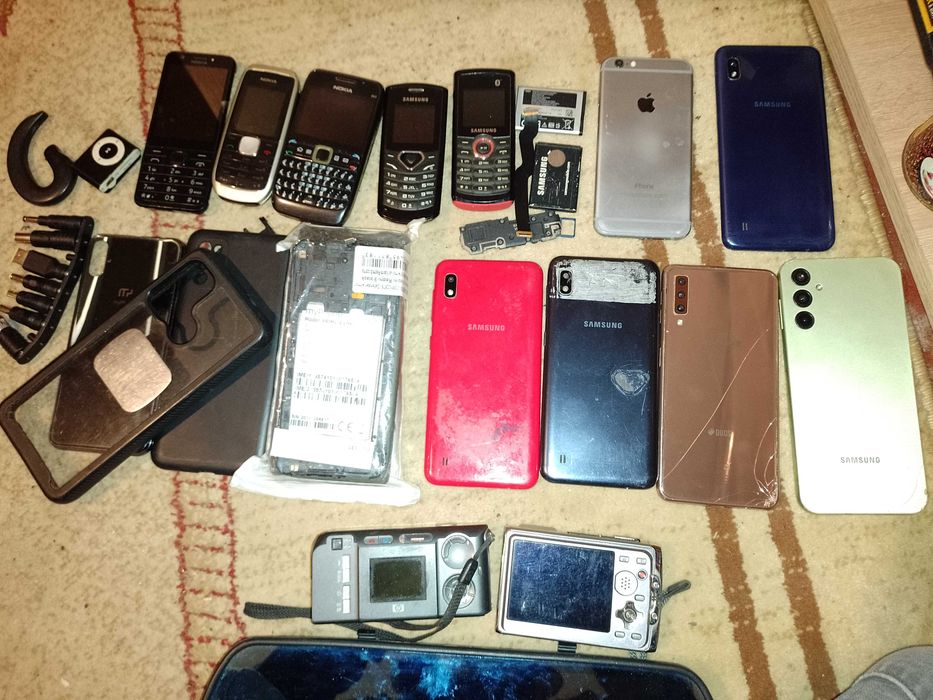 Telefoane defecte pentru piese  și funcționale 9 din 10