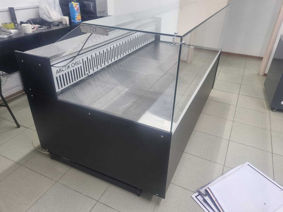 витринный холодильник