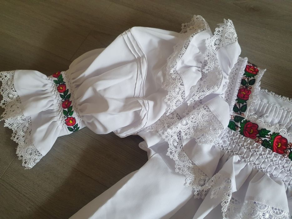 Costum popular de Maramureș