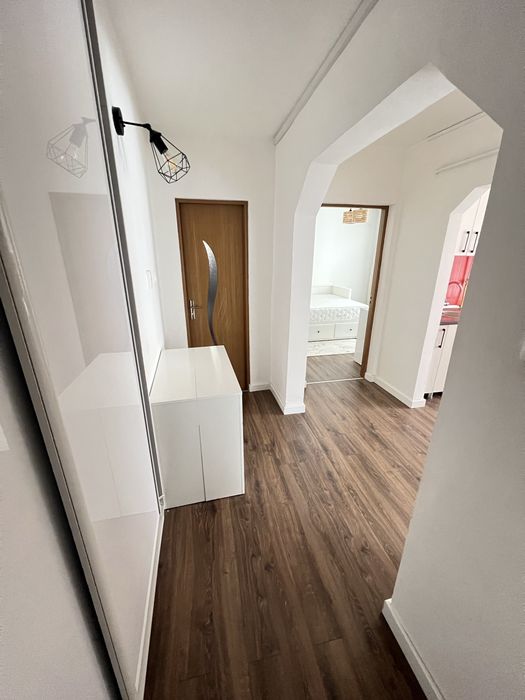 Închiriez apartament 2 camere la etaj 2 în Zalău
