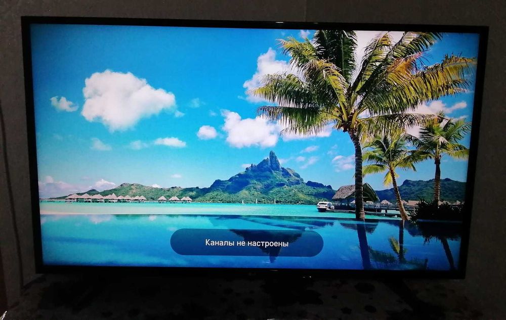 Смарт-телевизор 49" марки LG 49UH610V
