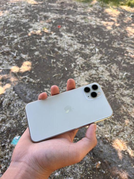 Продам или обменяю айфон 11 про