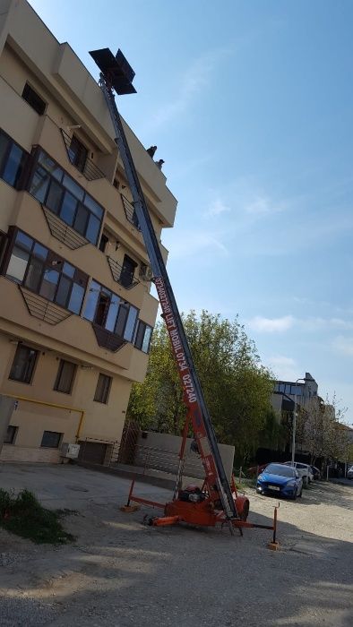 Inchiriez macara-lift mobil exterior