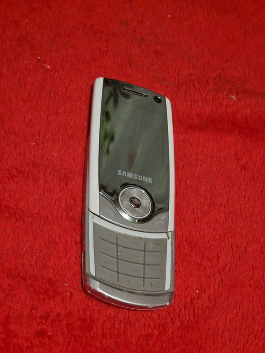 Telefon Samsung pentru colecție sau piese