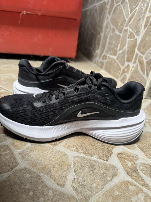 Оригинални маратонки Nike