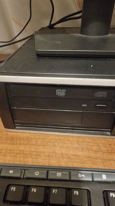 Unitate PC Desktop HP i5  SSF, SSD 112GB cu CD
