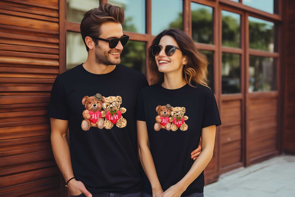 Тениски за двойки. Тениски за Свети Валентин, LOVE