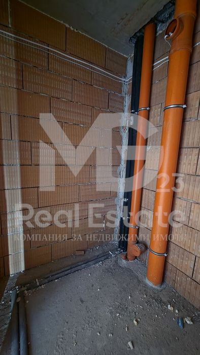 Продава се Двустаен апартамент в Пловдив, Остромила - 66 кв.м за 1302 €/кв.м - Снимка #6