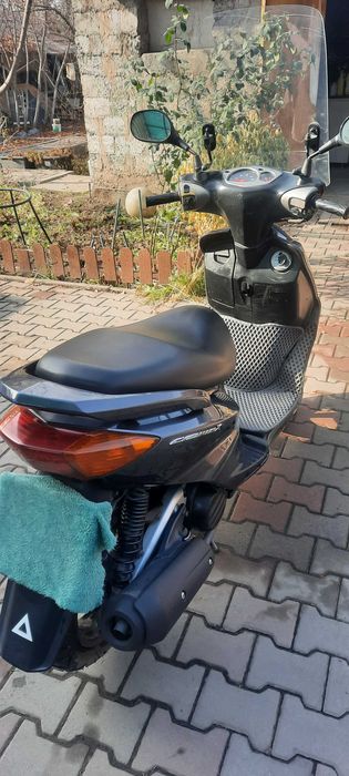 Продам скутер Yamaha Cygnus X 125