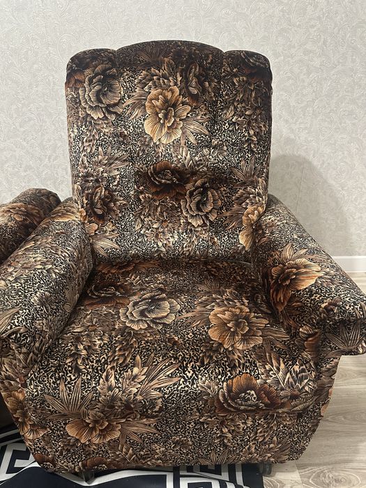 Мягкий уголок в отличном состоянии