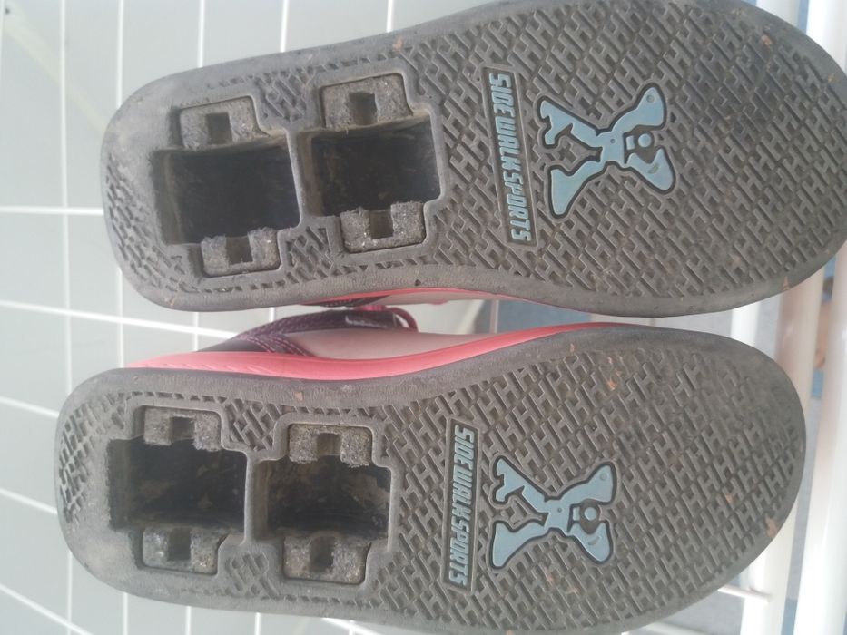 Детски обувки с колелца