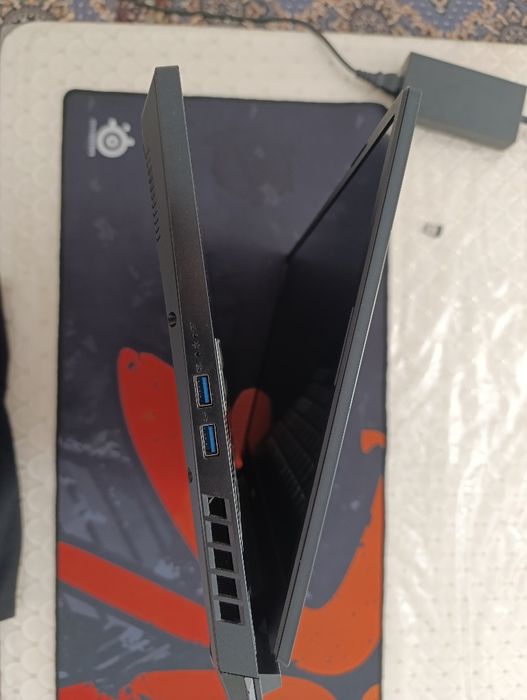 Acer Nitro 5 RTX 4050 6GB / i5 12th Gen / SSD 512GB