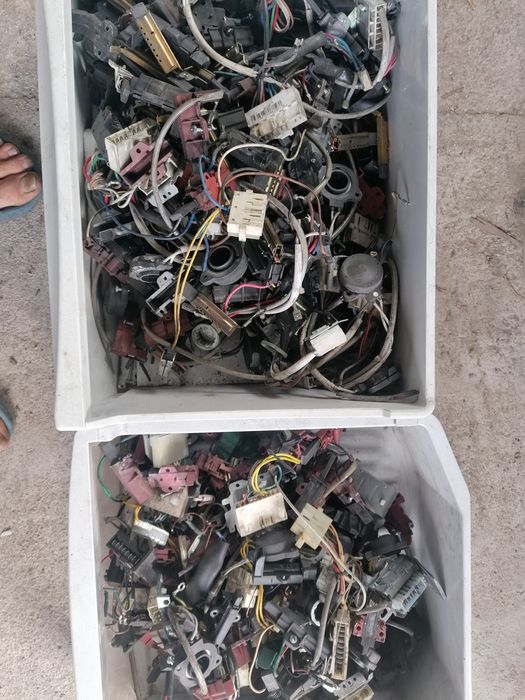 Щётки на стиральную машину.