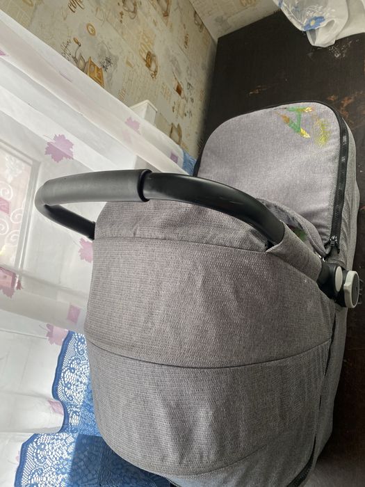 Продам детскую коляску