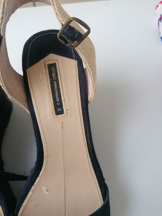 Sandale Oysho cu talpa ortopedica