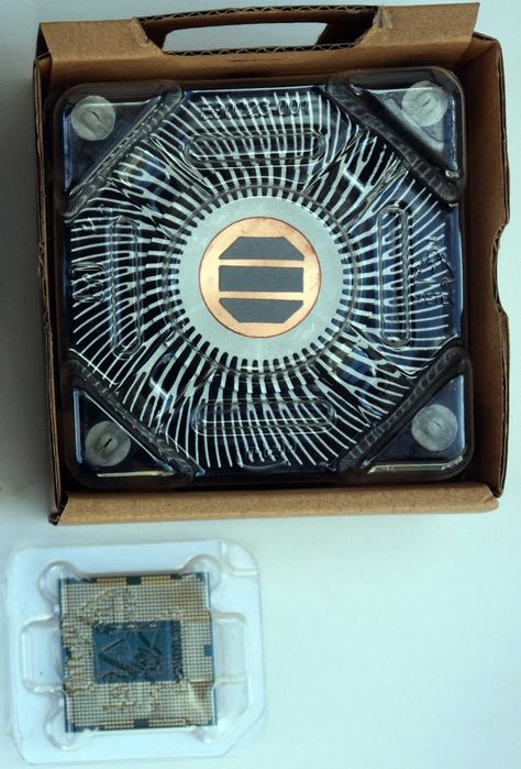 Продавам Процесор Xeon E3-1231 LGA1150 с оригинален охладител