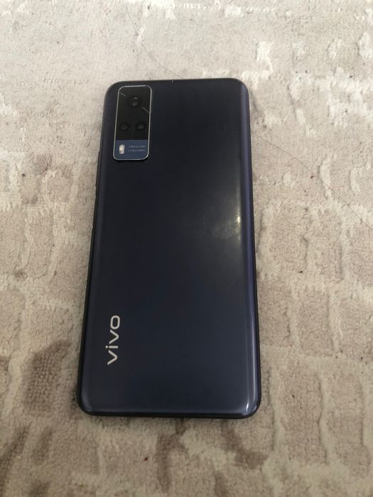 Продаётся смартфон Vivo Y53s