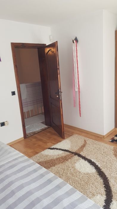 Продава къща в с.Ресилово общ.Сапарева баня