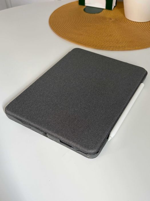 iPad Pro 11" 2018 + Apple Pencil 2 + Logitech Combo Touch – Pachet Complet