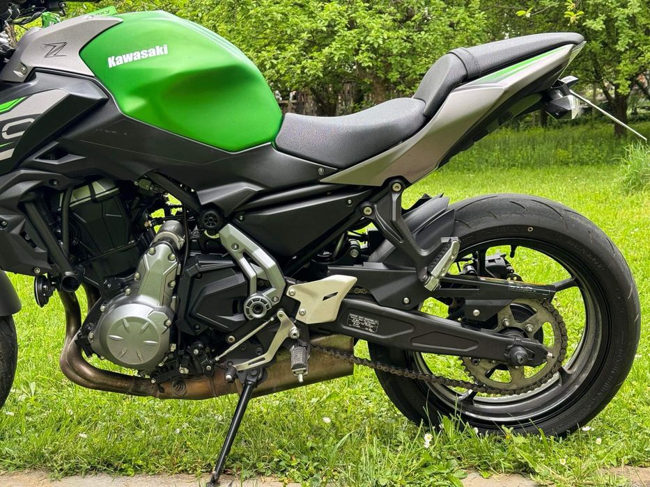 Kawazaki z 650.