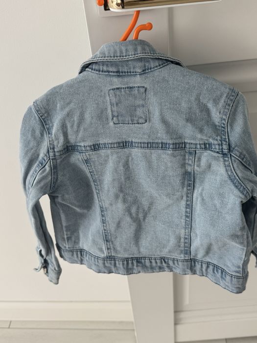 Продам джинсовку на девочку