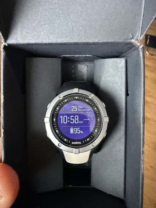 Suunto Spartan Trainer Wrist HR Finlandez idem Garmin garantie 2027