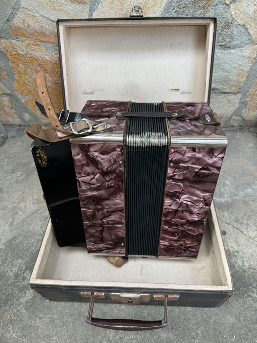 Акордеон HOHNER CLUB II – Немски Класик