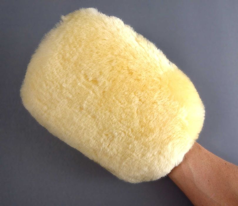 Професионална Ръкохватка / Гъба за Миене на Кола от Агнешка Вълна