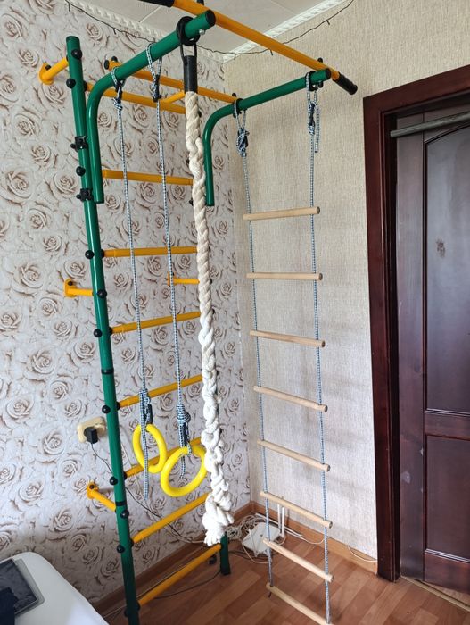 Продам шведскую стенку