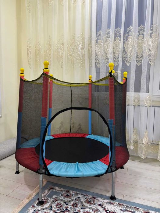 Продам батут для ребенка