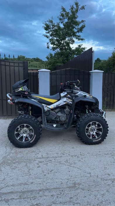 Vand Can am 800r ! Schimb doar cu Maverick +dif
