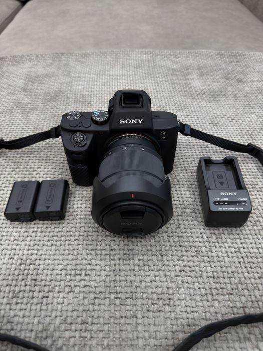 Sony A7 II + Sony 28-70 FE 3.5 - 5.6