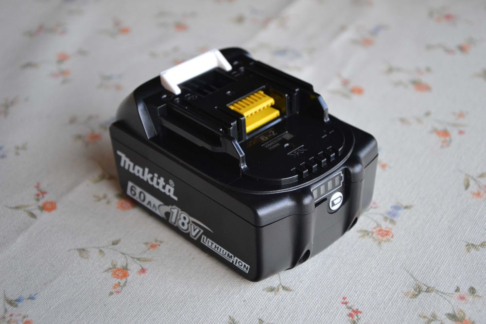 Нова Акумулаторна Батерия Makita BL1860В-18V/6Ah