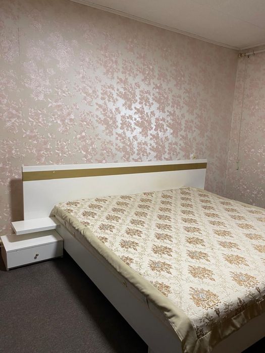 Продам кровать двухспальную