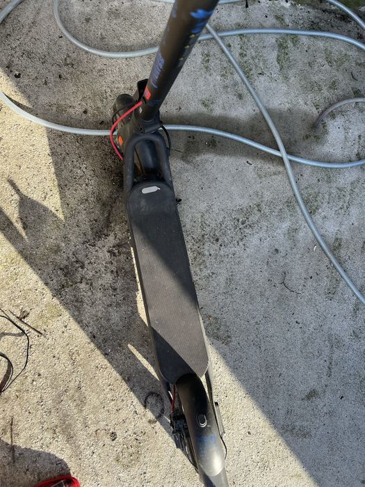 Trotineta electrica Navee V40