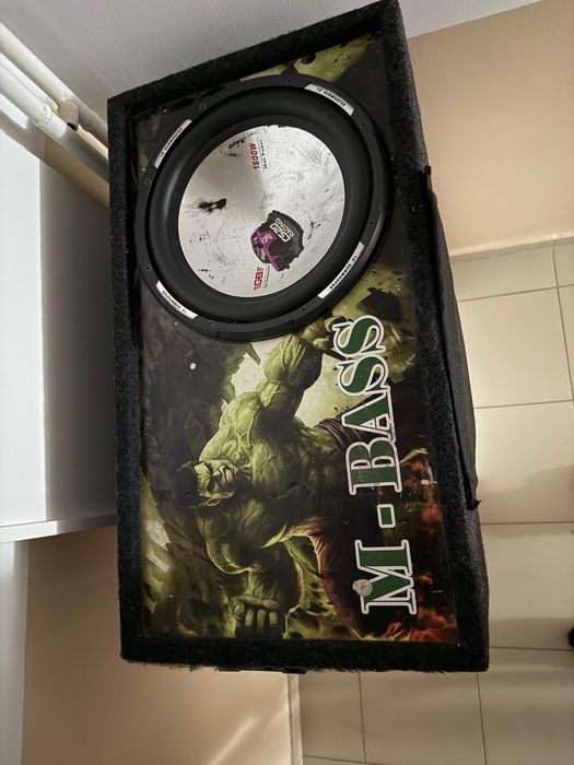 Продам сабуфер с коробом