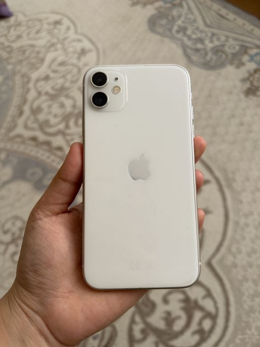 Продам айфон 11