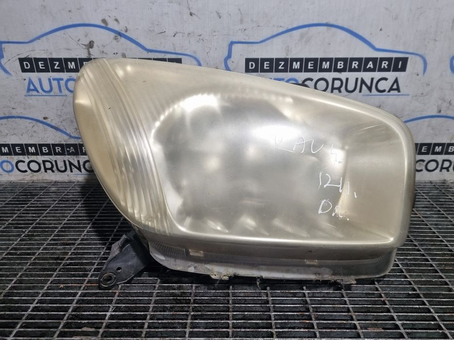 Десен фар Toyota RAV 4 II 2002 - 2006 SUV 4 врати (1211)