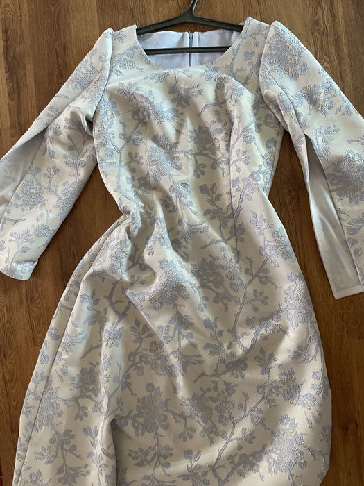 Продается Платье из жаккарда