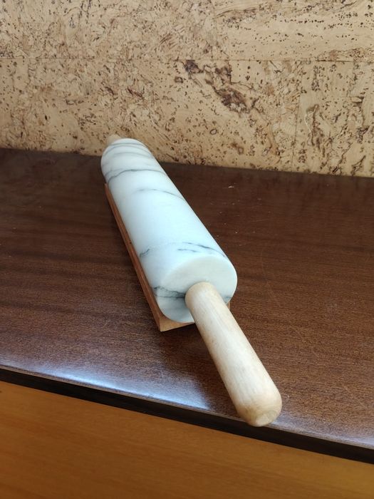 Точилка естествен мрамор